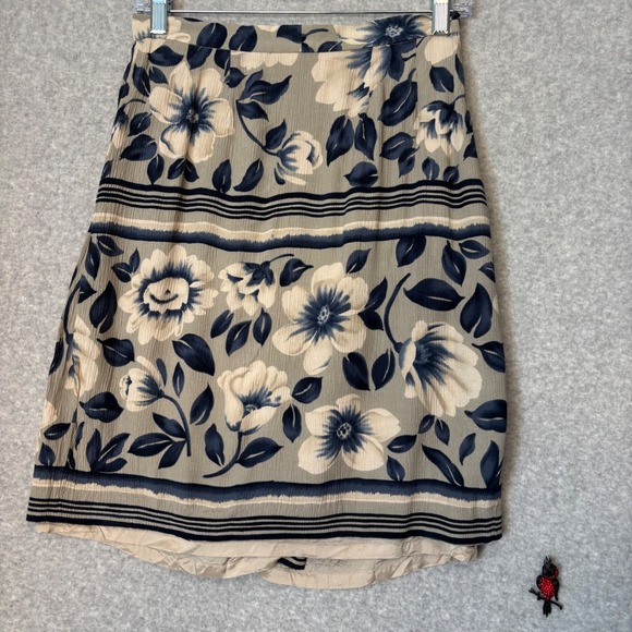Vintage Chaus Women's 6 Floral Print Wrap Skirt Beige Blue Rayon Knee Length y2k - Picture 2 of 9